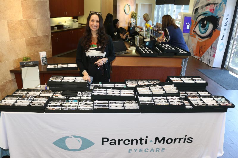 lisa-marchon-table-at-parenti-morris